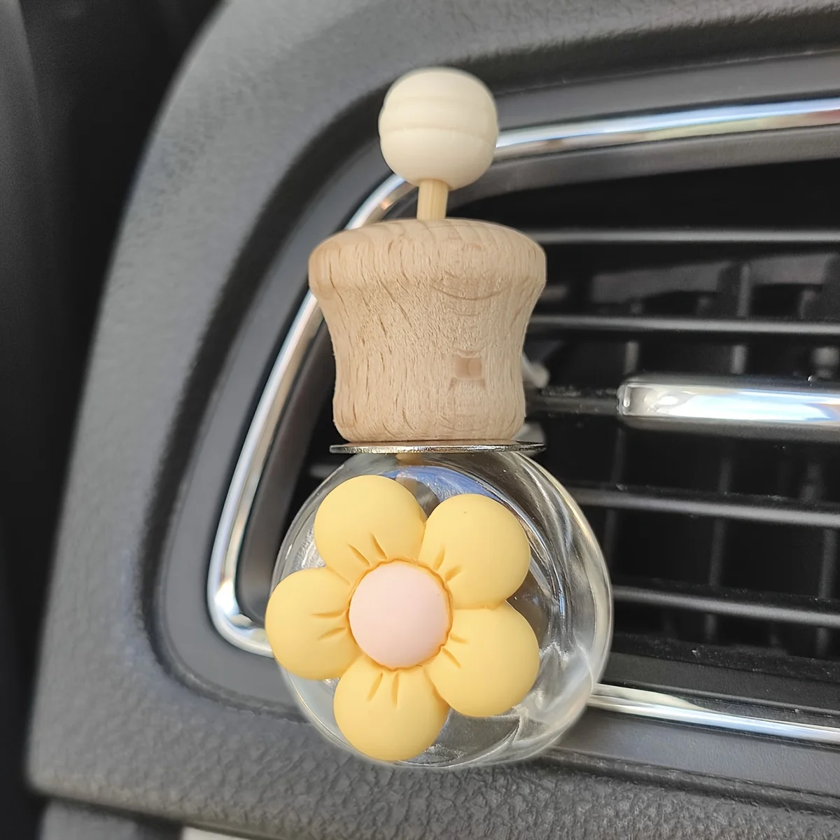 Botella de perfume para coche, florete, salida de aire, aceite esencial de aromaterapia, subenvase, bonitos accesorios de decoración interior, 1 ud.