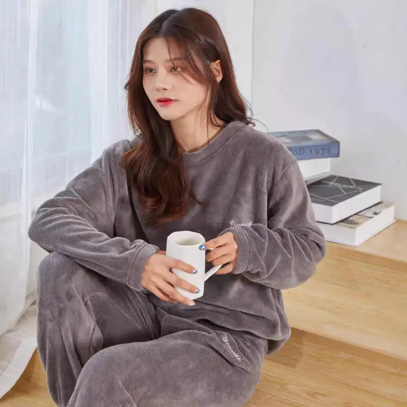 

Women's Coral Fleece Girl's Thickened Pajama Set Nightgown Sleepwear Homewear Two-Piece Set Autumn Winter Fleece-Lined Outerwear