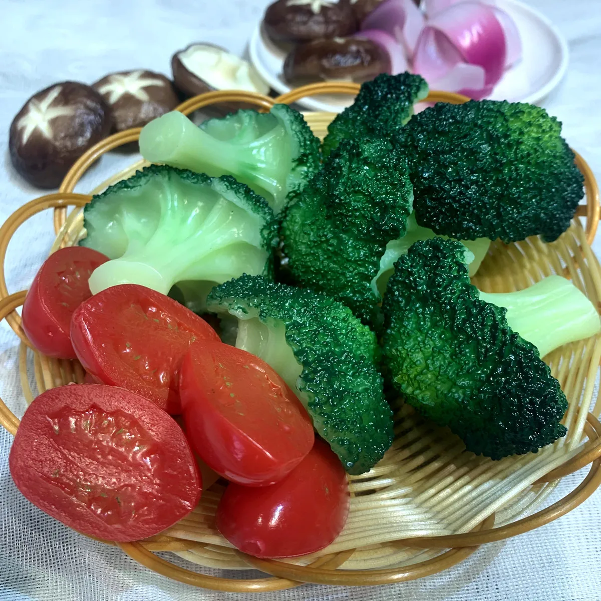 Künstliches Gemüse – realistische künstliche Brokkoli, Tomaten, Zwiebelscheiben, Pilz für Zuhause, Küche, Dekor, gefälschte Lebensmittel-Requisiten, DIY-Handwerk – Detail 5