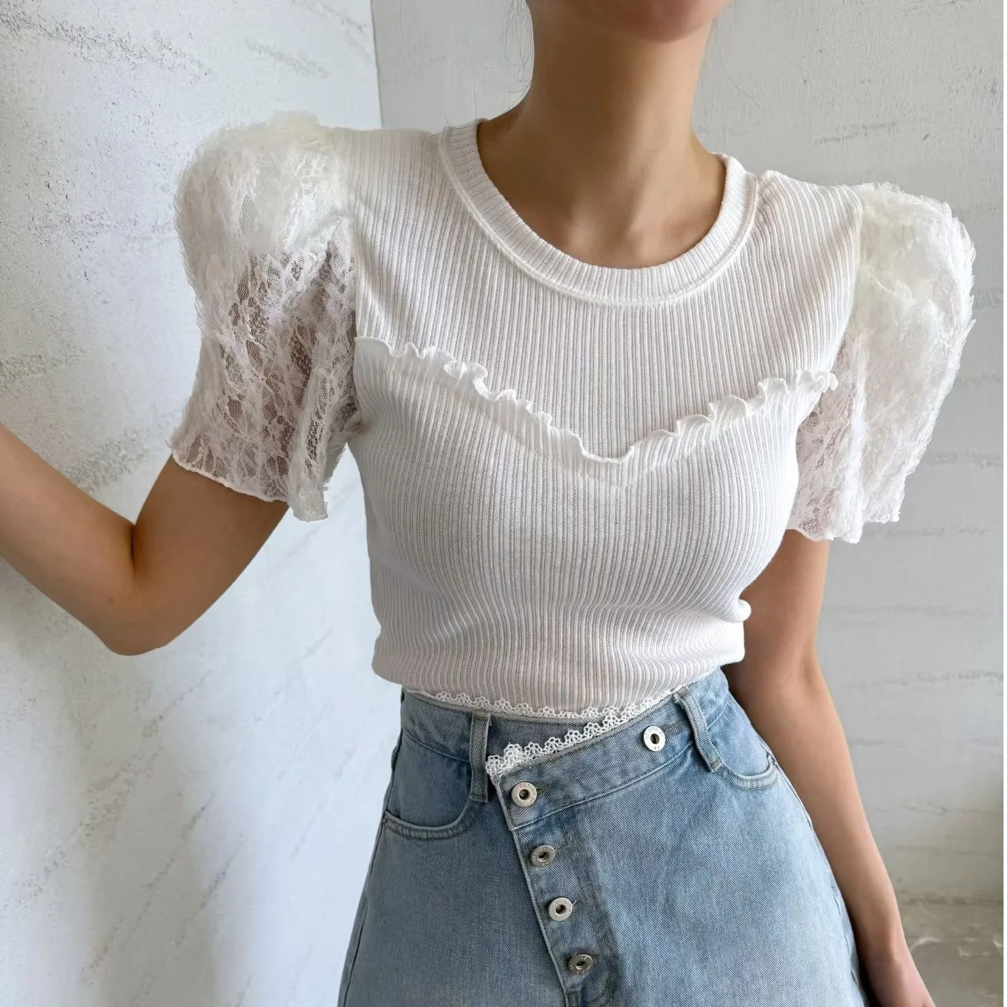 Korean Style round Neck Lace Splice Bubble Sleeve Top Fashionable Versatile Design Summer New Arrival Women's Short Sleeve T-...