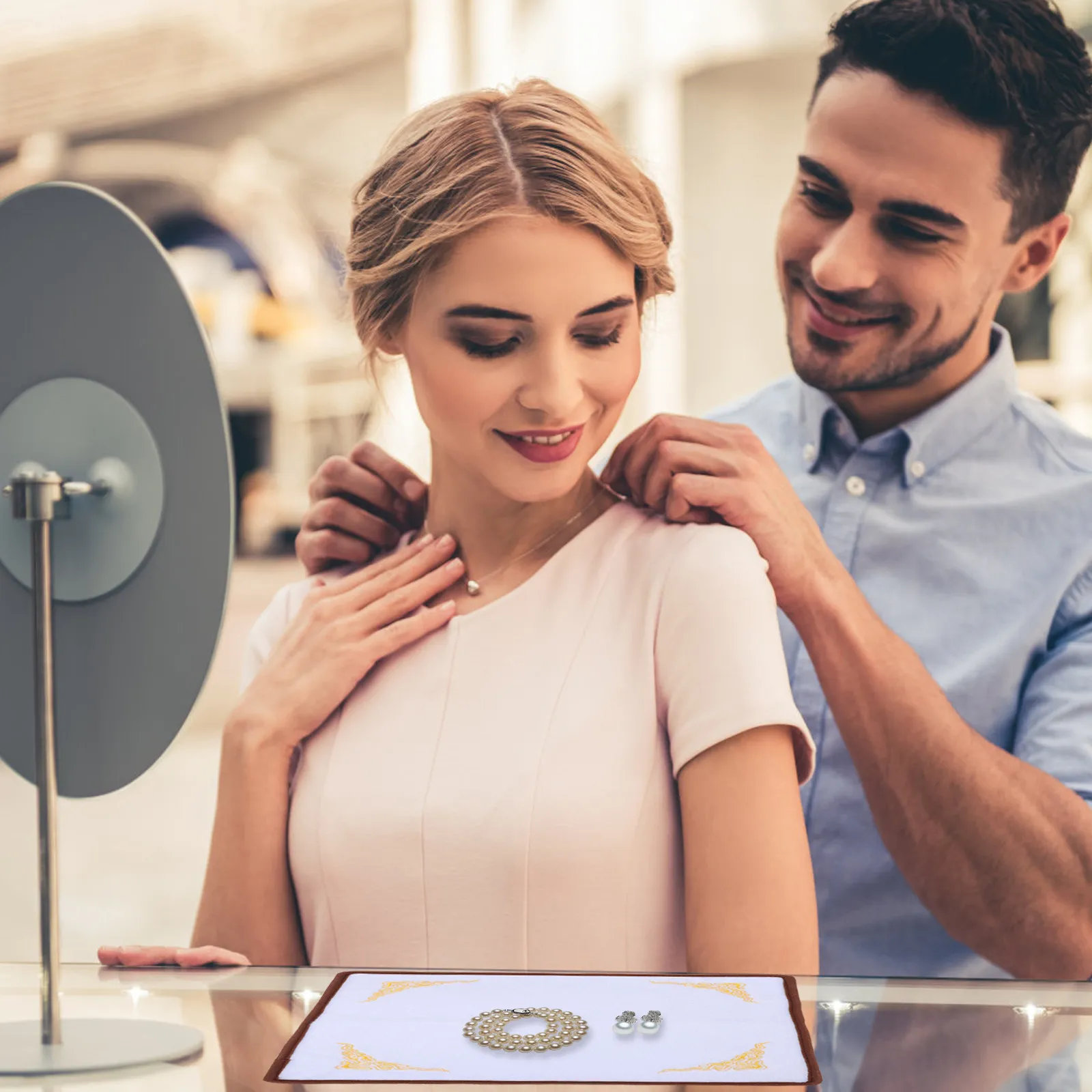 

1 шт. Премиальный фланелевый коврик для демонстрации ювелирных изделий, нескользящий, для ожерелий, браслетов, колец, для дома и магазина, легкий, портативный