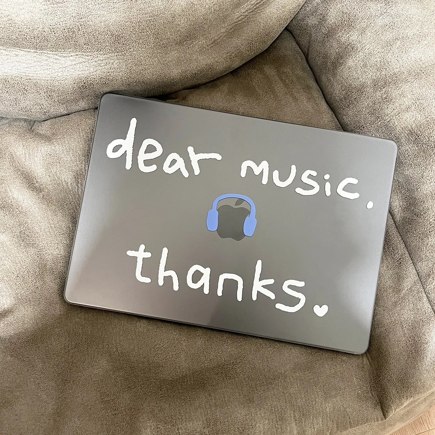 Dear Music Thanks Headphones Crystal Laptop Case For Macbook Air 13.6 M4 NEO 15 M3 For Mac Book Pro 13 M1 M2 14 M4 Cover