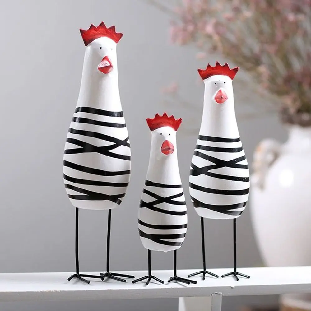 3Pcs/Set Cartoon Carving Painted Chicken Statue Stylish Chic Wooden Chicken Ornaments Cute Desktop Rooster Figurine Home Decor