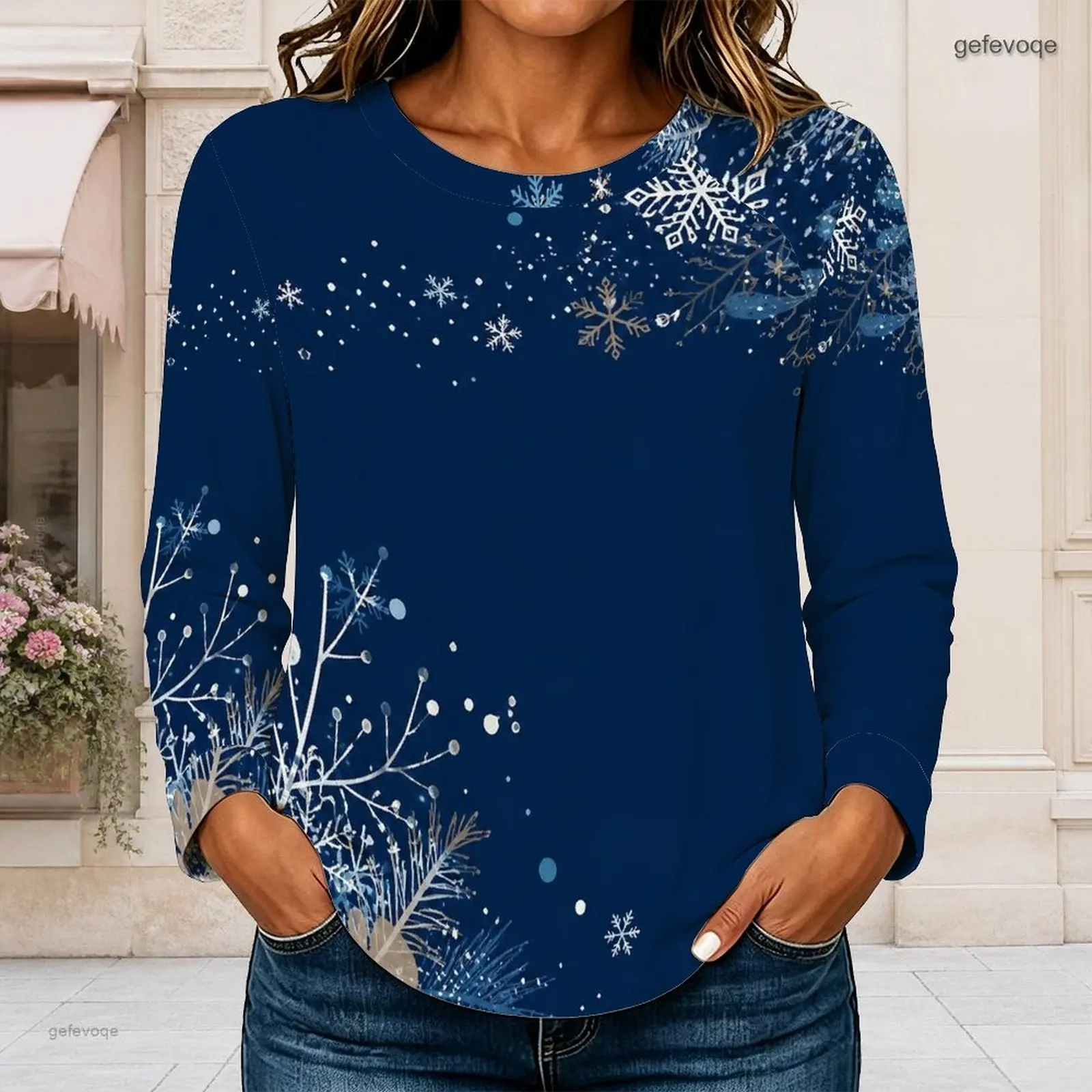 Women Navy Blue Snowflake Star Printed Round Neck Long Sleeve Curved Hem Top