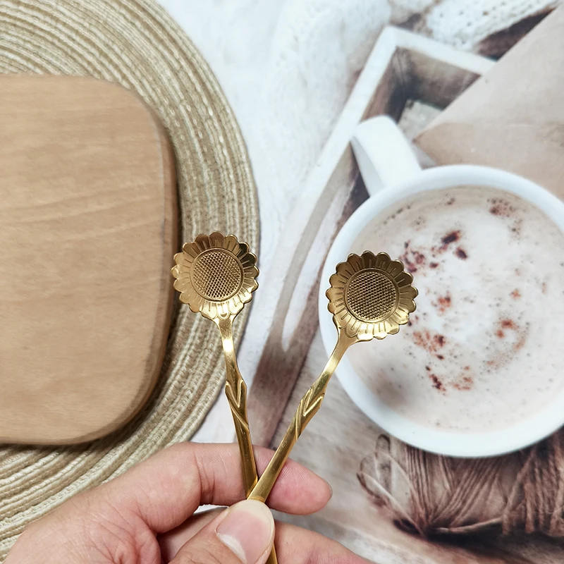 

8pcs Gold Scoop Coffee Spoon Gifts Accessories Tableware Decoration Set Kitchen Sunflower Shape Stainless Steel Dessert Teaspoon