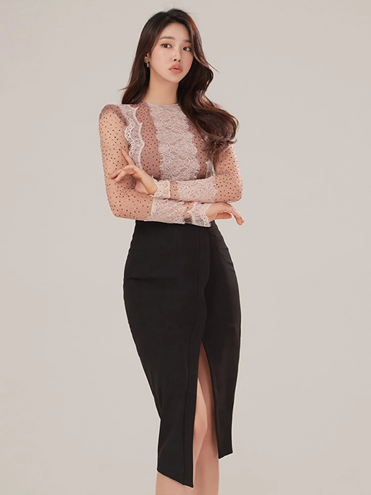 

Женская одежда Элегантный наряд Милый принт в горошек Прозрачные сексуальные топы с длинными рукавами Рубашка Блузка Черная юбка с высокой талией Комплект из 2 предметов Корейский