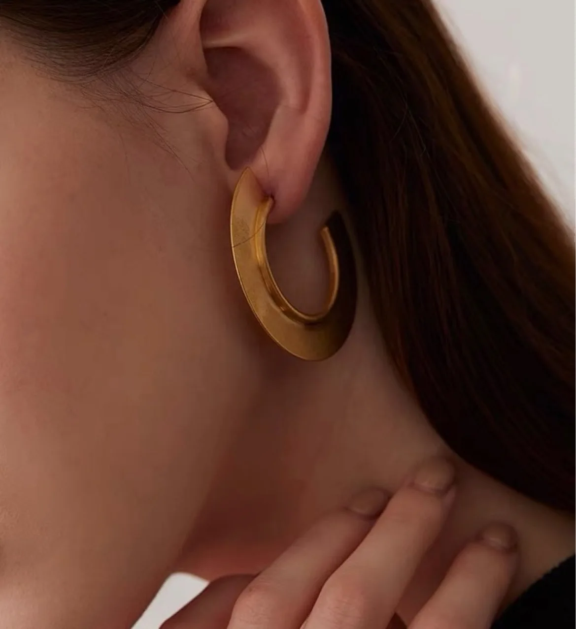 

Brass Vintage CC Hoop Earrings Women Jewelry Punk Party T Show Gown Runway Korean Japan INS