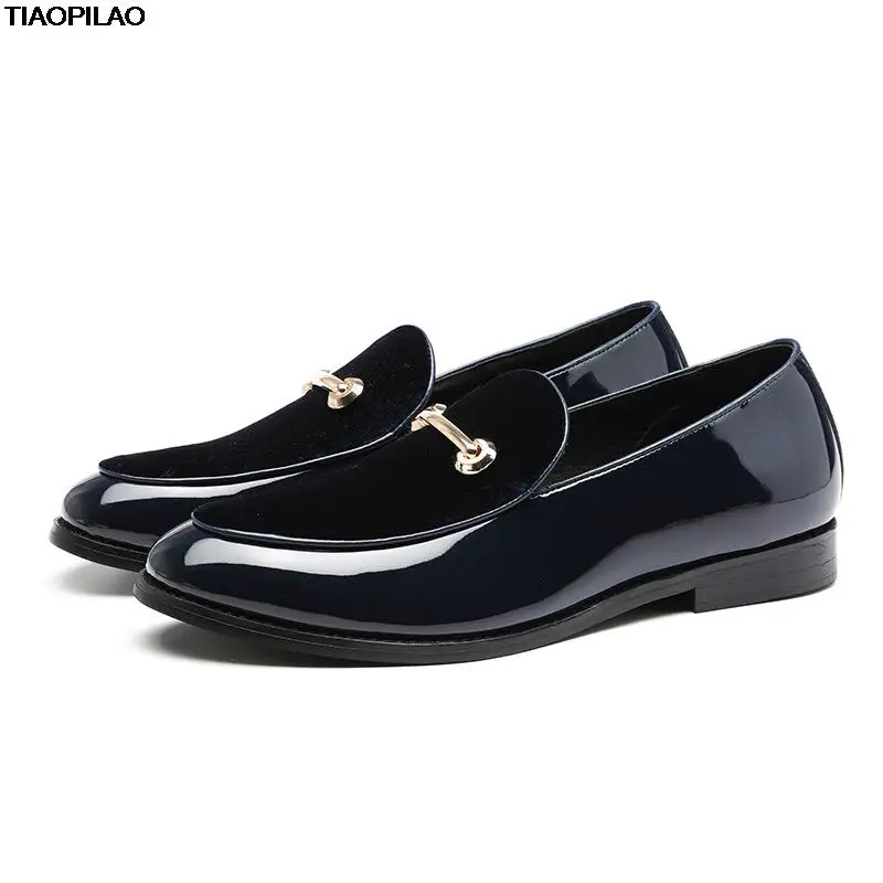 New Men's Slip-on Shoe In Spring Autumn Europe America Patent Leather Casual Male Bean Shoes Wearable Waterproof Leather Shoes