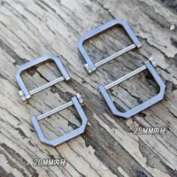 EDC Titanium Alloy Hooves buckle Vachette Clasp Outdoor EDC Small Tool Keychain D Shape Titanium Buckle Car Keychain Tools