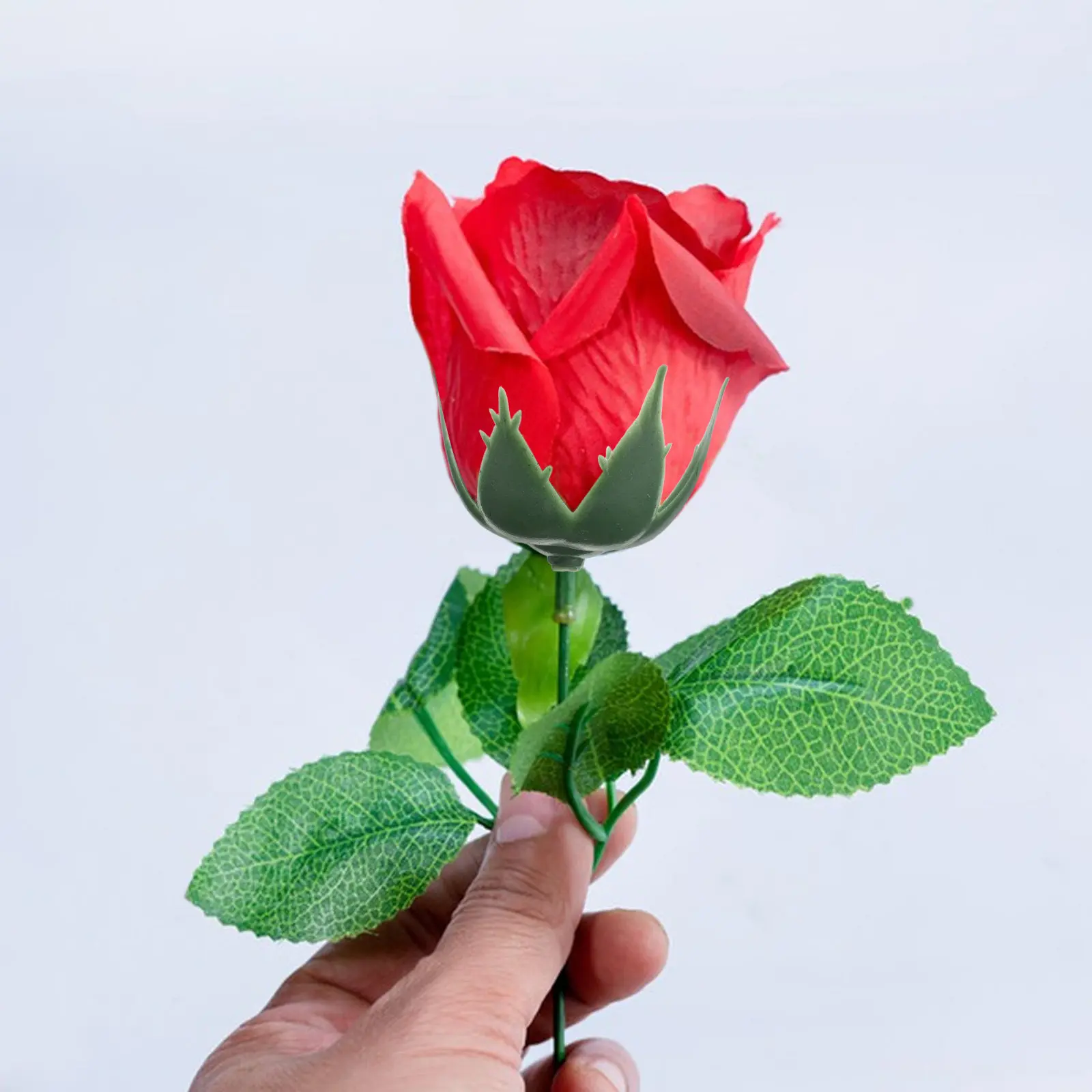 

50Pcs Flexible Artificial Flower Calyxes Green Plastic Sepals for DIY Roses Bouquets Wreaths Flower Baskets Simulation Plant
