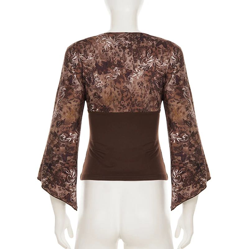 SUCHCUTE T-Shirt mit V-Ausschnitt und Patchwork-Print, Retro-Slim-Fashion-Oberteil mit Fledermausärmeln für Damen, Y2K-Ästhetik, 2000er-Jahre-Kleidung, schick, elegant – Detail 5