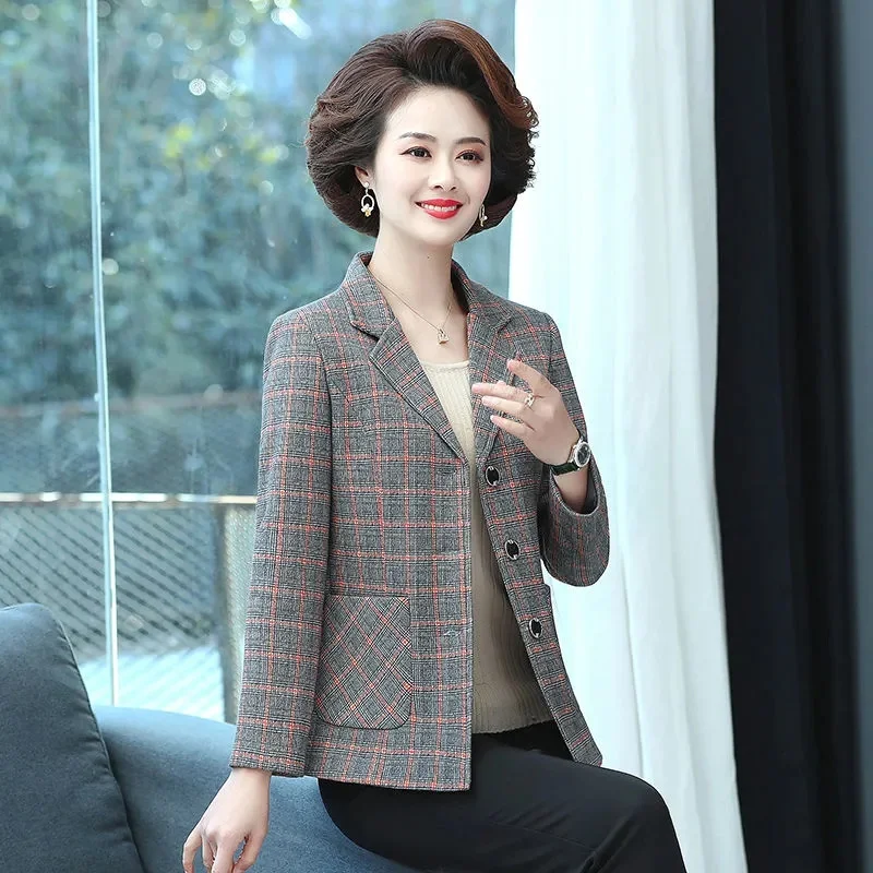 High-grade Women Fashion Short Lattice Jacket Spring Autumn Ladies Large Size 5XL Suit Tops Middle Aged Mother Long Sleeves Coat
