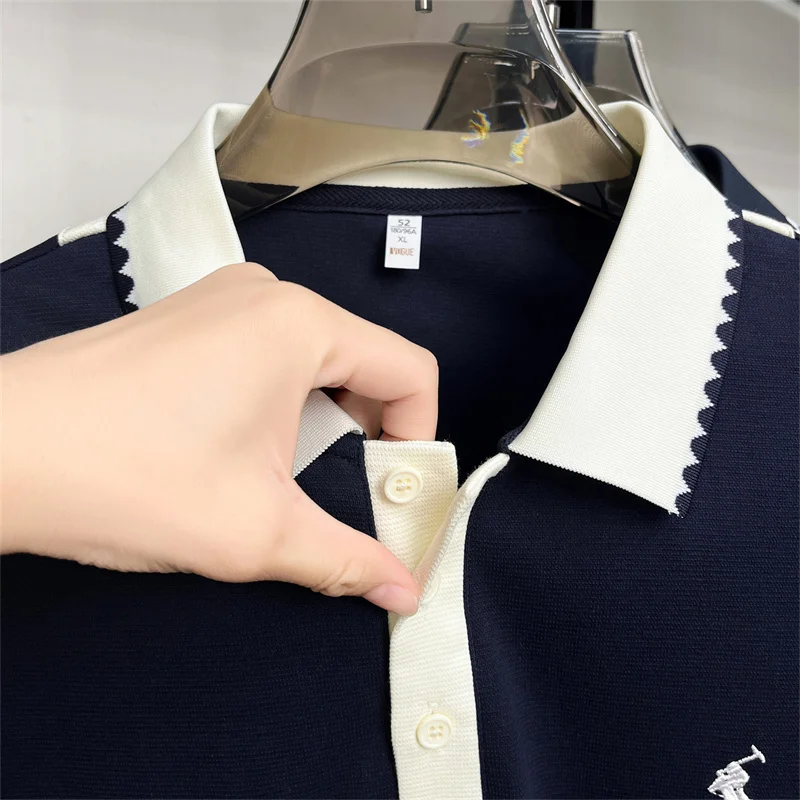Herren-Poloshirt Neuer Sommer-Baumwoll-Freizeit-Kurzarm-T-Shirt Luxuriöses Besticktes Revers-Oberteil im Herren-Stil – Detail 5