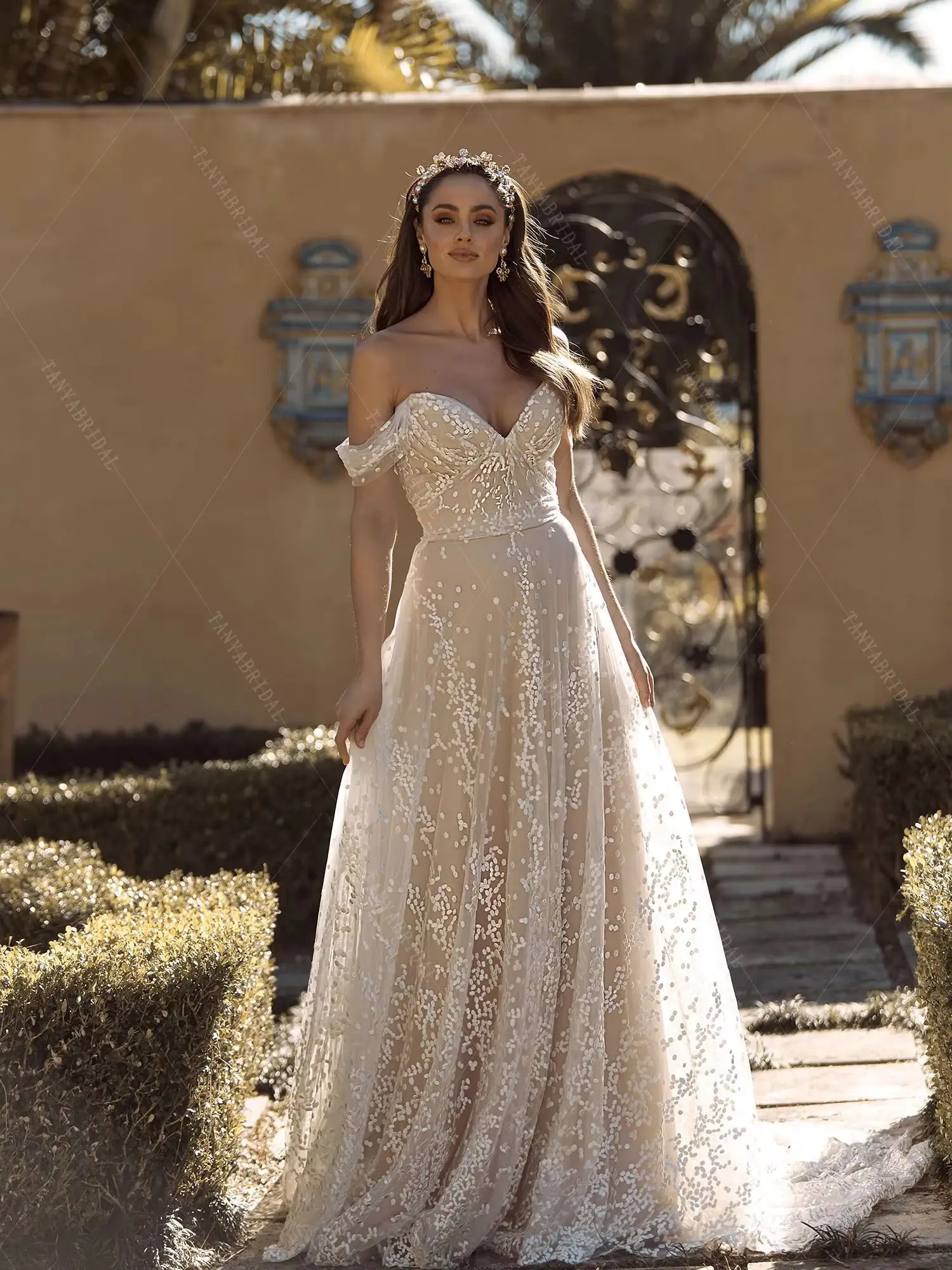 Hippie Dot Lace Wedding Dresses Off-The-Shoulder A-Line Bridal Gowns Romantic Boho Engagement Vestido De Noivas   DW532