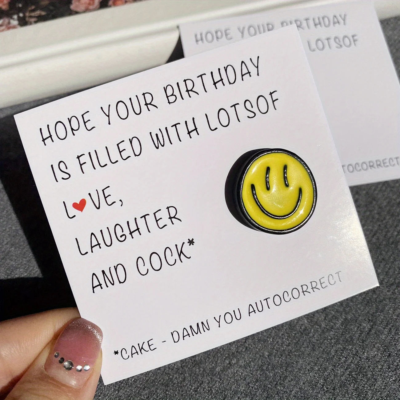 1pc,Unique Happy Birthday Card - Funny and Festive Birthday Gift and Decoration,smile face Pocket Hugging card,Love Gift Small