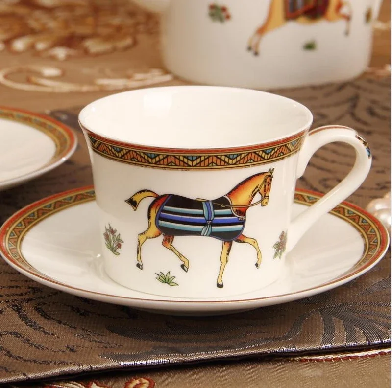 Horse Design Porcelain Coffee Cup & Saucer Set Bone China Coffee Sets Glasses Gold Outline Tea Cups