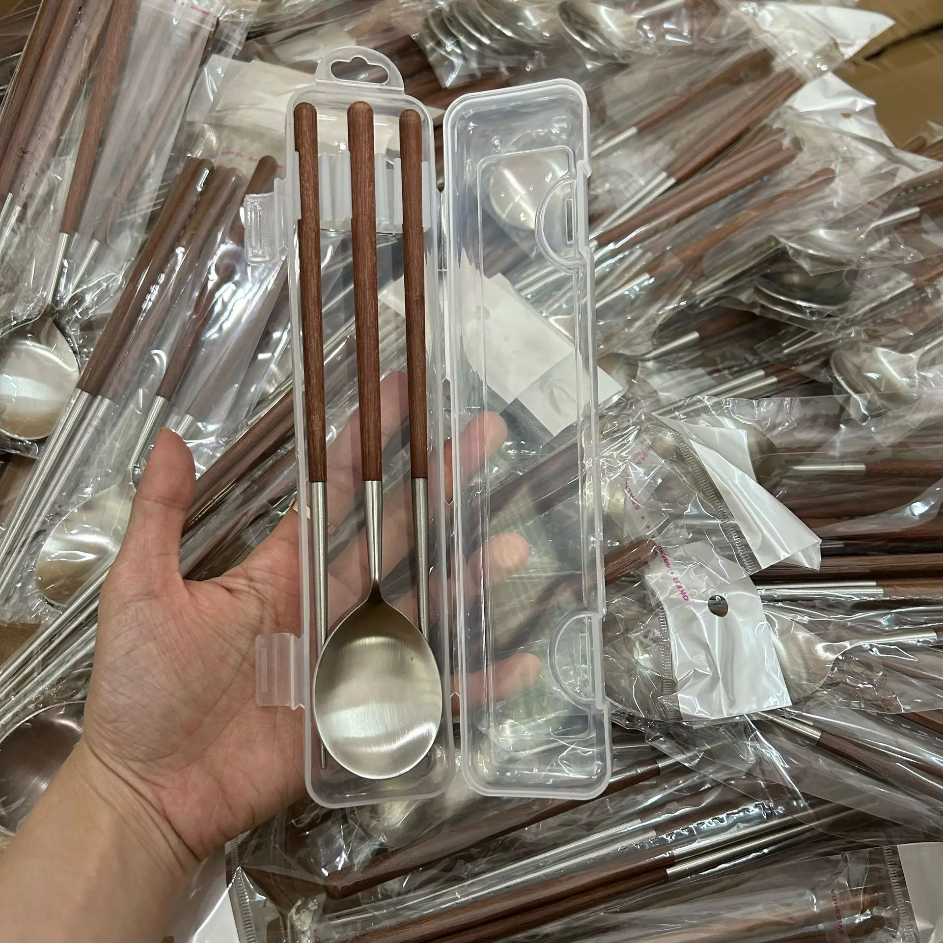 304 stainless Steel Metal Portable Cutlery Spoon Chopsticks Serving Dinner Set Wooden Handle Tableware With Box