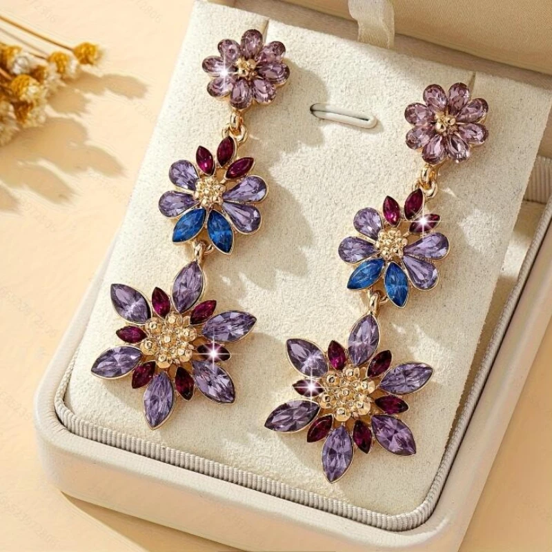 Luxurious Flower Style Pendant Earrings Inlaid with Synthetic Zircon Jewelry Suitable for Ladies To Wear At Banquets and Parties