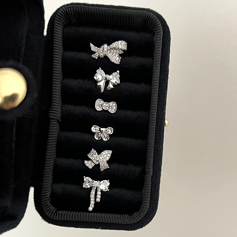 1Pcs Full of Rhinestone Silver Color Bowknot 316L Stainless Steel Ear Bone Nail Cute Small Earrings for Women Cochlea Accessorie