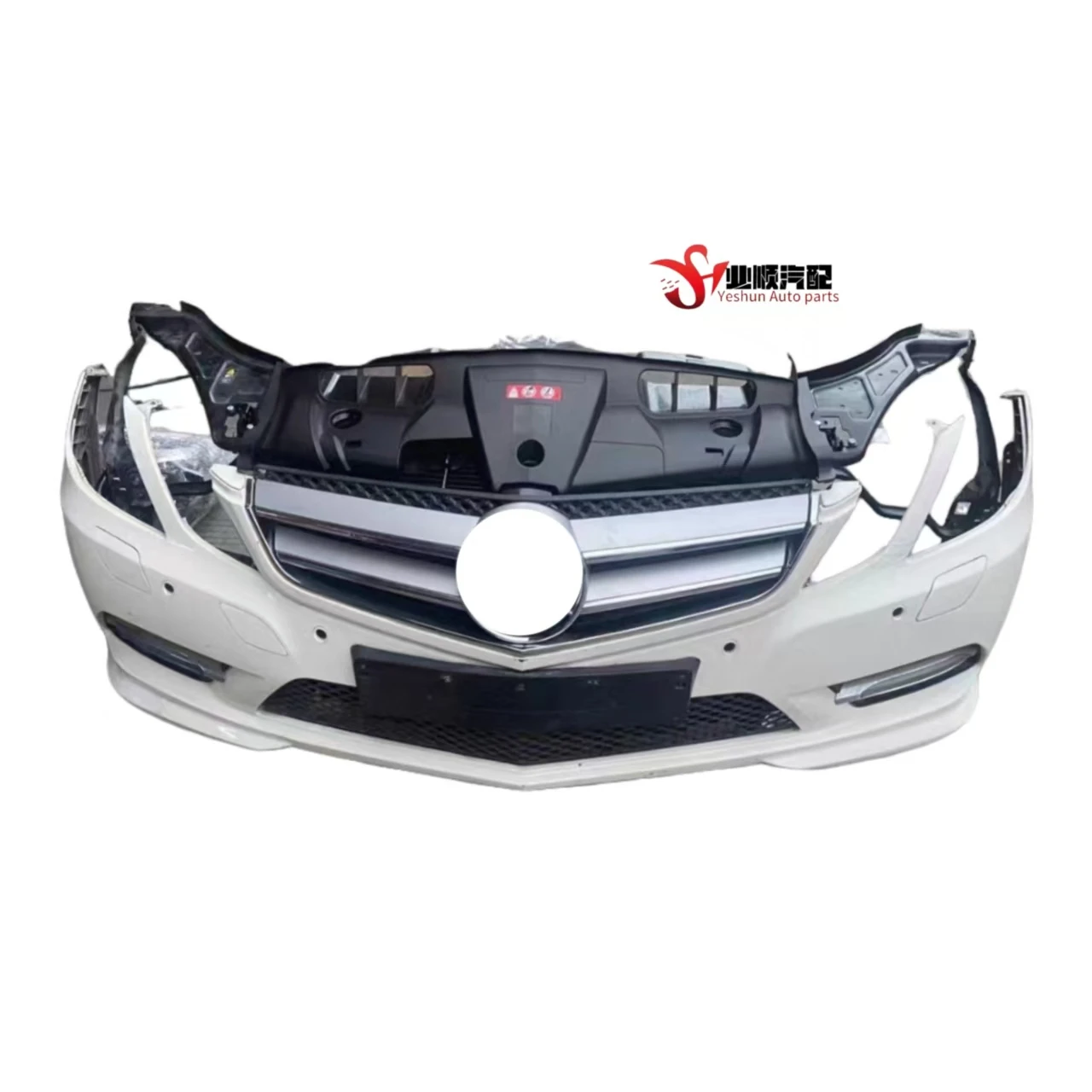 W207 Body Kit for  E Class W207 Car Bumper with Radiator Assembly Front Bumper Car Grille