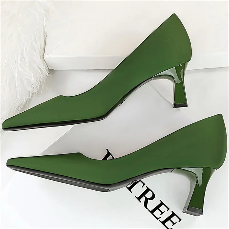 Women 6cm High Heels Pumps Lady Satin Silk Fashion Block Low Heels Wedding Bridal Escarpin Catwalk Green Orange Red Prom Shoes