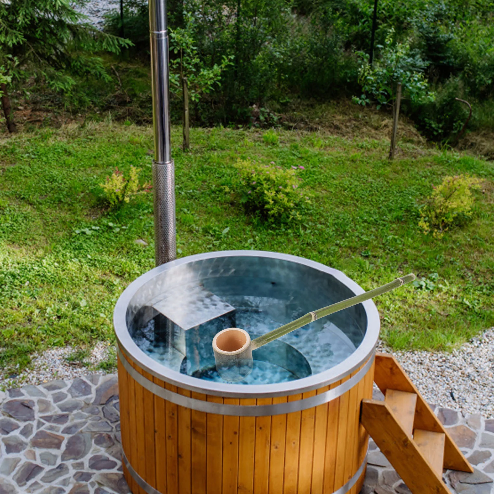 ملعقة مياه بمقبض طويل من أنبوب الخيزران بتصميم عتيق، عملية صب ناعمة مثالية لاستخدام حديقة المطبخ