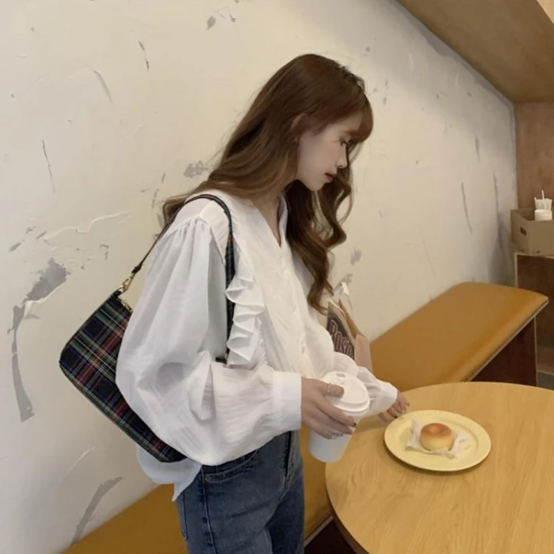 Chemise et chemisier à col en V pour femmes, vente de vêtements populaires coréens, Cool, fin, élégant, tunique de luxe de styliste, hauts féminins solides, 2025