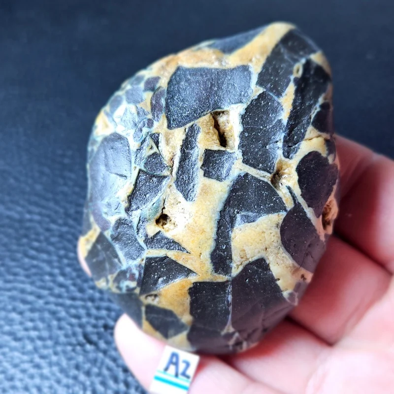 Natural Guilin rare stone mineral specimen home decoration