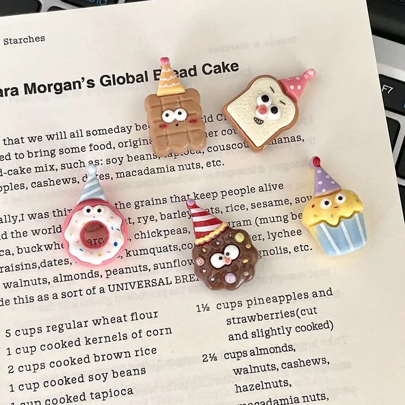 5pcs cartoon resin Fridge Magnets,cute Creative Toast food Decorative Photo Whiteboard Message Decorative Magnet