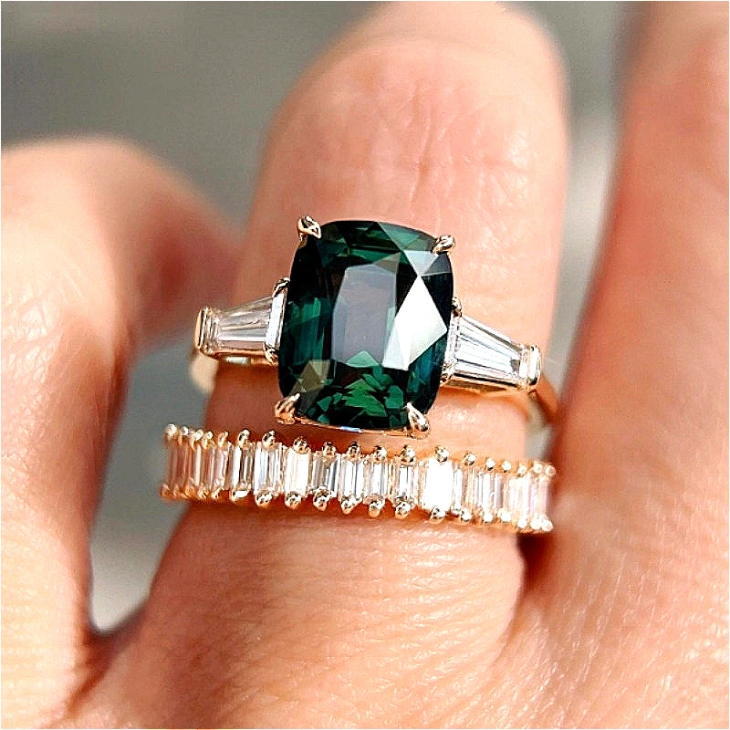 2 Stück eleganter, quadratischer, mit Gold vergoldeter Ring mit synthetischem Smaragd für Damenmode, Vintage-Stil, Bankett, Festival, Schmuck, Accessoires, Kunsthandwerk