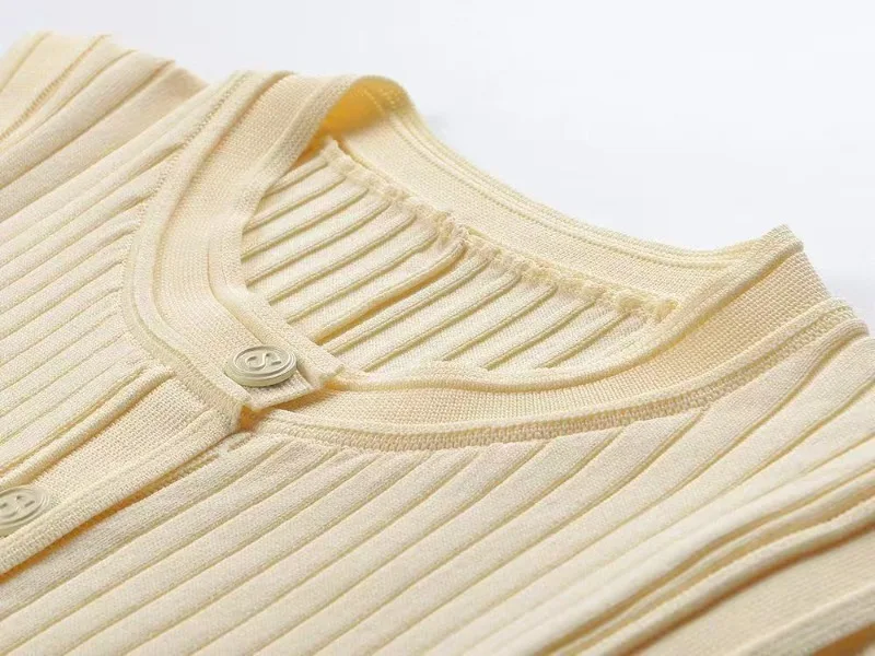 Elegantes Strick-Partykleid im Meerjungfrauenstil, Sommerkleid für Damen, französischer Rundhalsausschnitt, kurze Ärmel, Knopfleiste, schmal geschnitten, lässiges Fishtail-Kleid – Detail 6