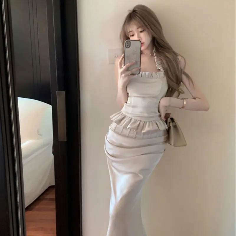 

2025 New Summer Sweet Girl Style Designed Niche Slim Sexy Fishtail Skirt with Halter Neck Top Two Piece Sets Womens Outifits