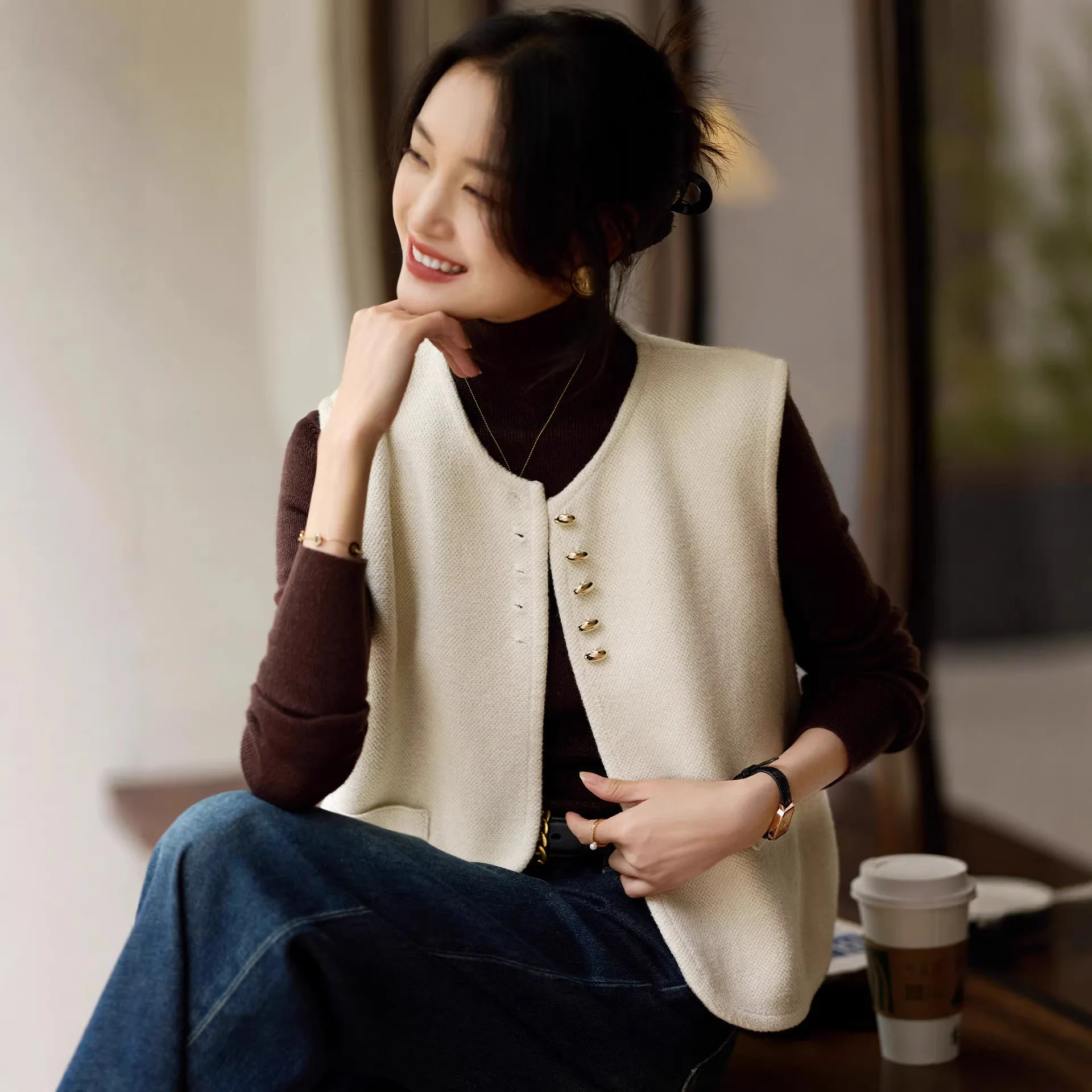 Women Autumn Winter French Elegant Knit Vest, Sleeveless Sweater Waistcoat, Loose Layering Knitted Cardigan Outerwear