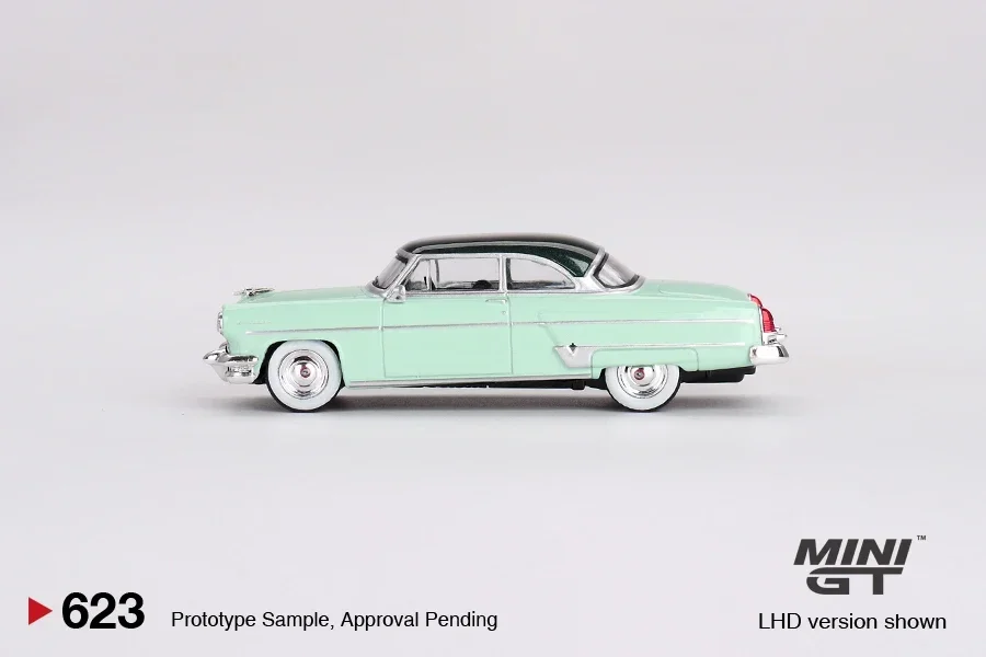 MINIGT 1:64 Lincoln Capri 1954 Parklane Green / Bloomfield Green Diecast Model Car