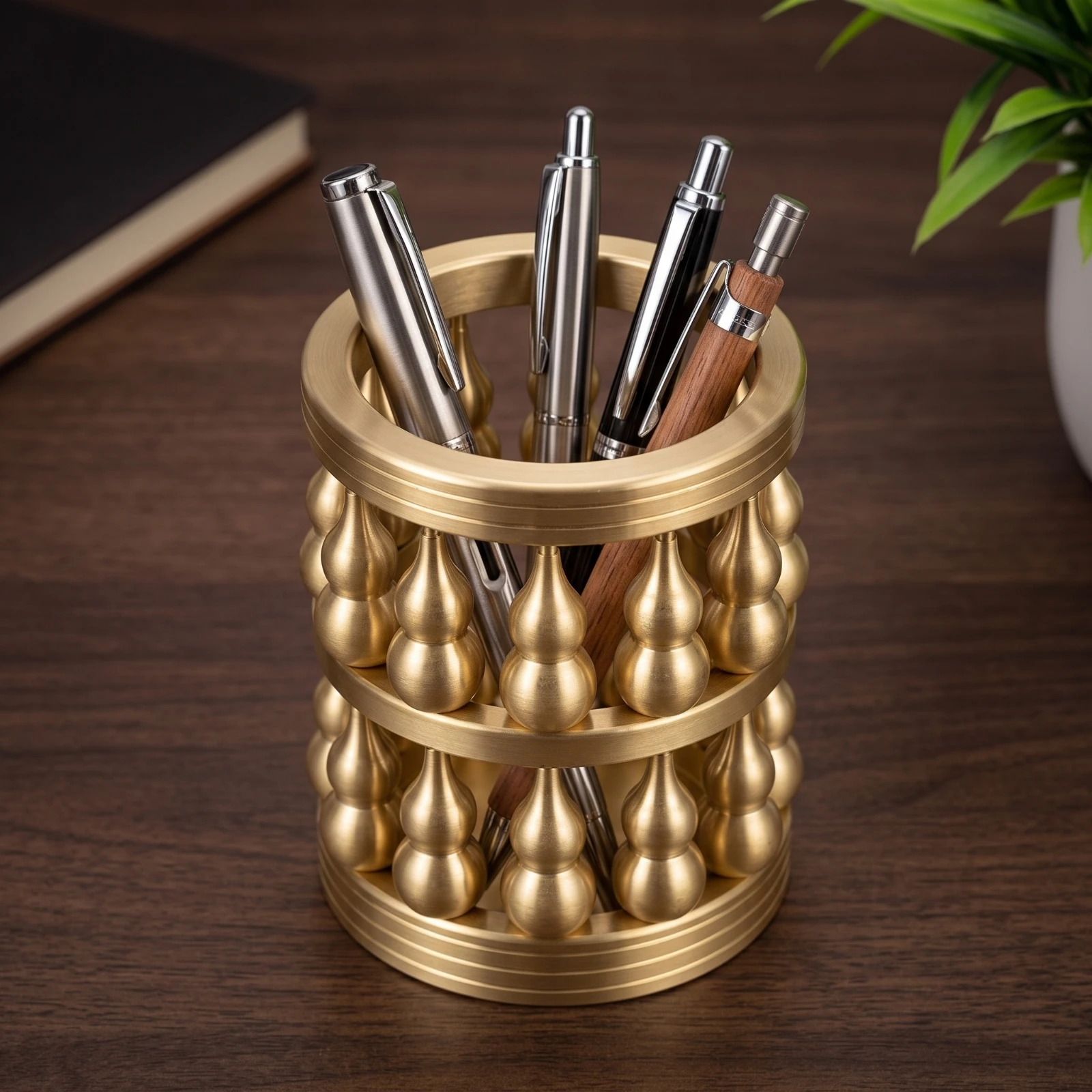 Brass Pen Holder Brushed Gourd Pen Holder Makeup Brush Cup Stylish Desk Organizer Cup Sophisticated for Office, Study