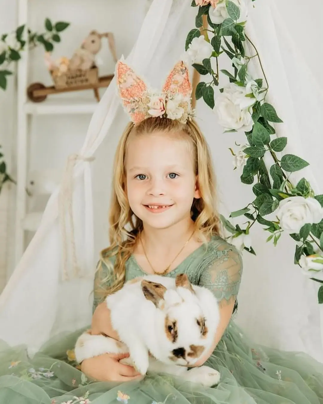 FATAPAESE FLORAL EMBROIDERED TULLE LACE GIRL DRESS IN SAGE Scalloped Edges Tulle Skirt Junior Bridesmaid Gown
