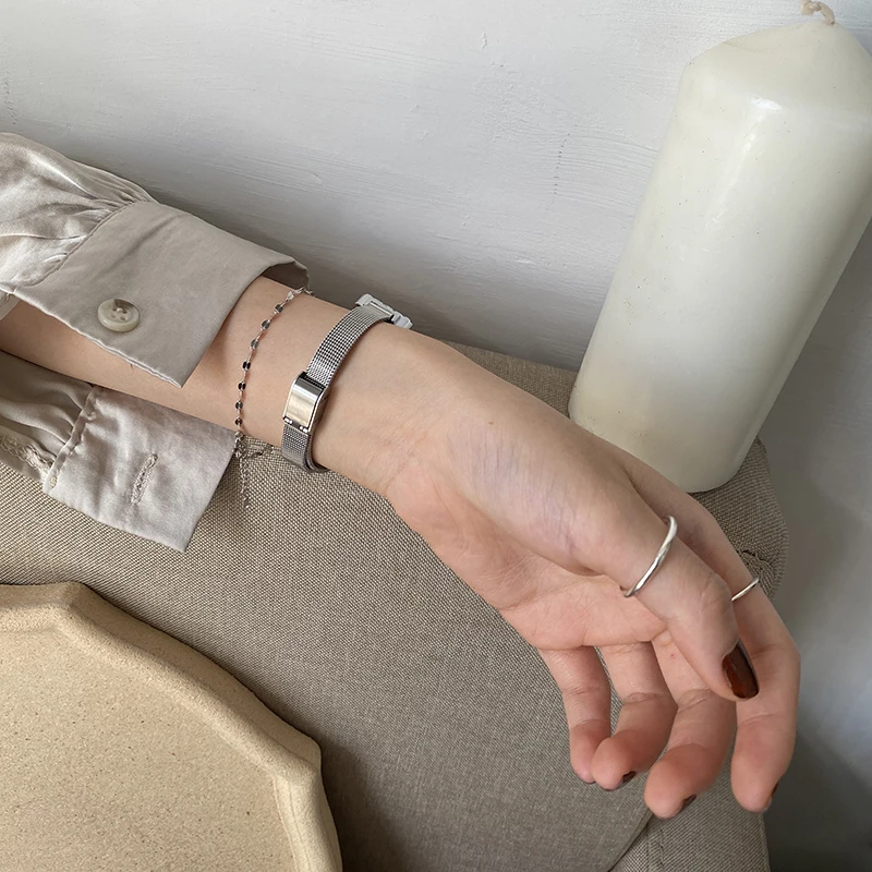 Free shippings Fashion Personality Temperament Niche steel strap quartz watch For women girl Bracelet watch  Jewelry accessories