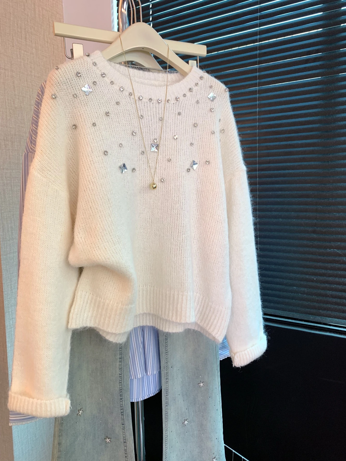 

Heavyweight Diamond Embellied Long Sve Knitted Sweater Women's Autumn Winter Loose Fit Slimming Soft Pearl Base irt