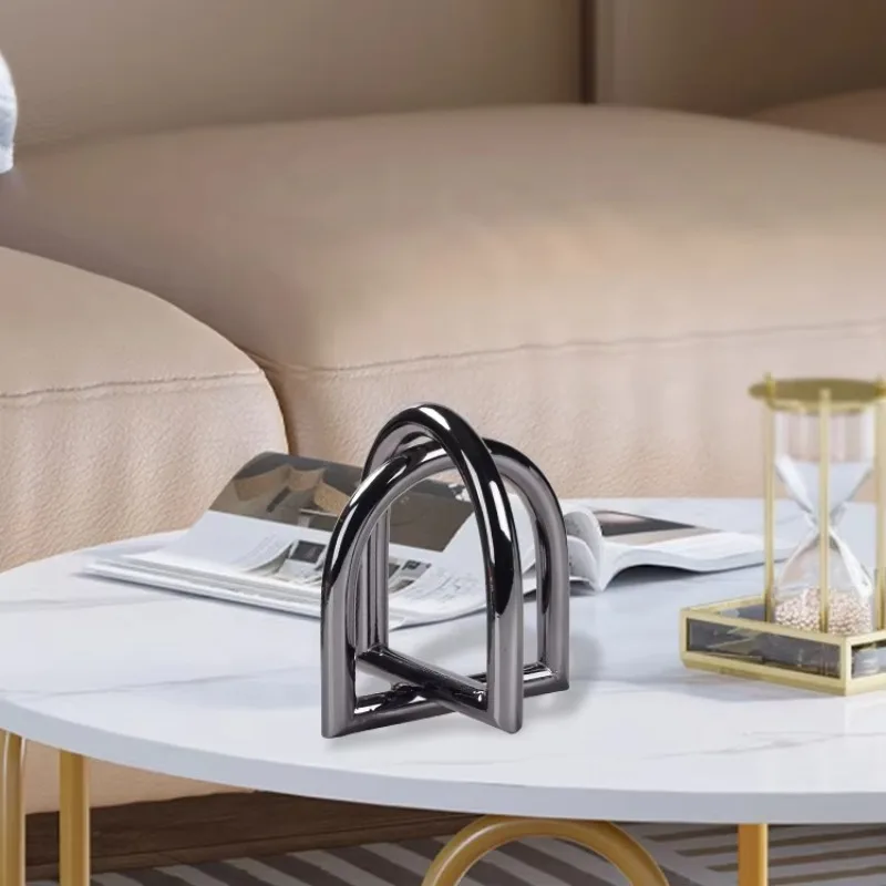 Modern Aesthetics  Bedroom Decoration Metal Intertwined Home Decoration Accessories