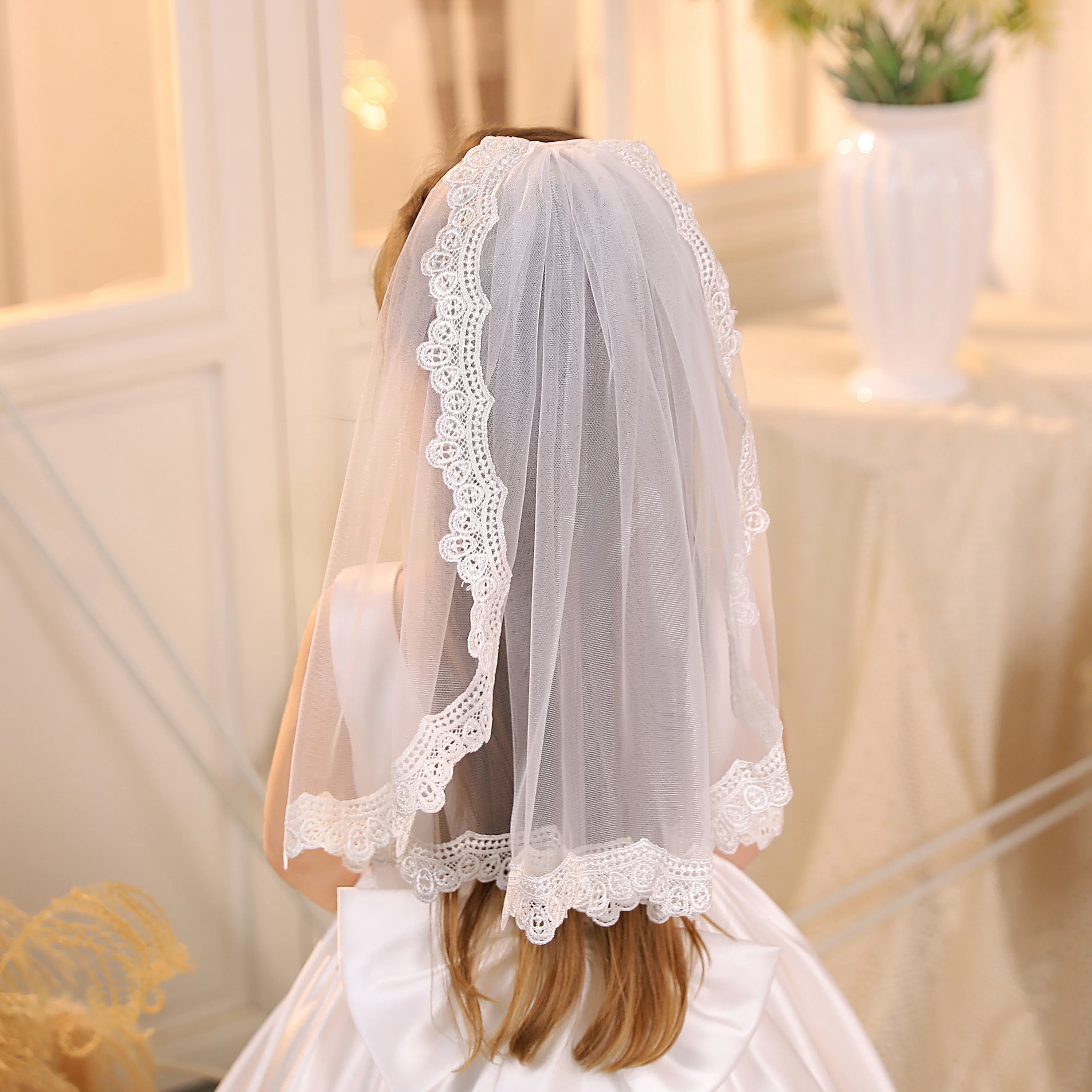 Gidion One-Layer Lace Edge Wedding Veil With Comb For Kids Wedding Ceremony Photography Flower Girl Or Junior Bridesmaid