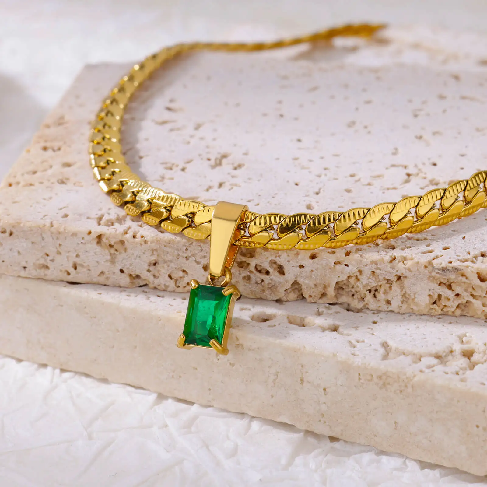Green Cubic Zirconia Pendant Necklaces For Women Stainless Steel Chain Collar Necklace Fashion Temperament Jewelry