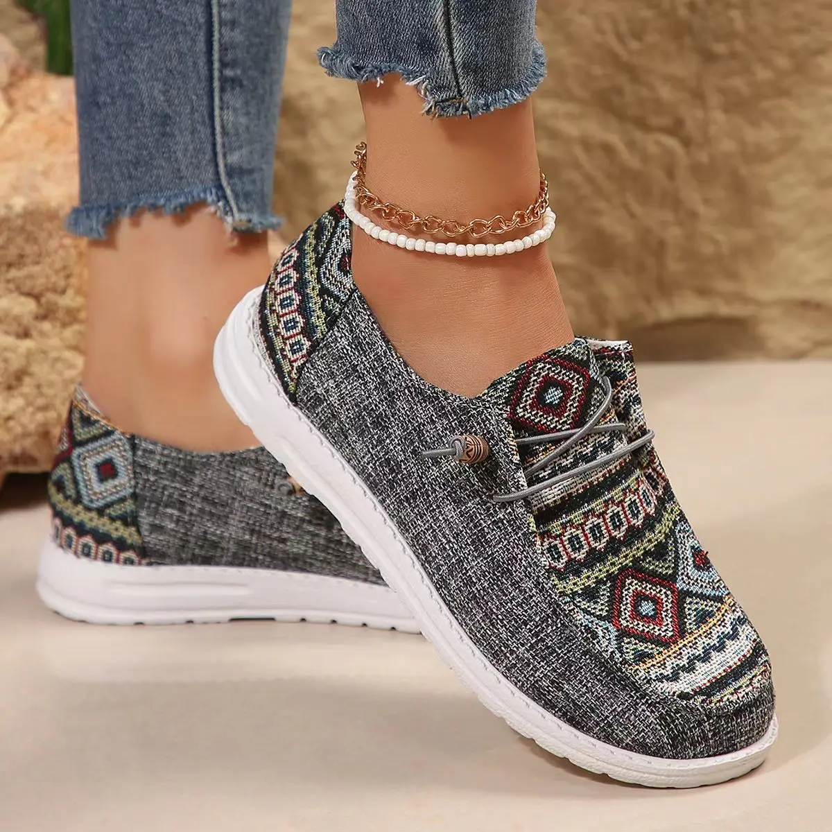 

Ladies' Casual Canvas Shoes 2025 Flat Bottomed Round Toe Low Top Shoes Breathable Sleeves Walking Sports Shoes Women's Sizes