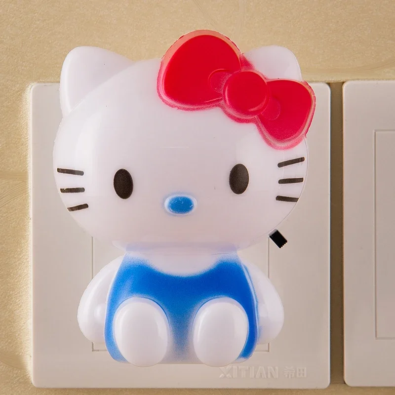 Sanurgente-Veilleuse à douille Hello Kitty, lumière douce Anime mignonne, lumières LED de chevet, décoration de chambre, jouet pour enfants, cadeau d'anniversaire