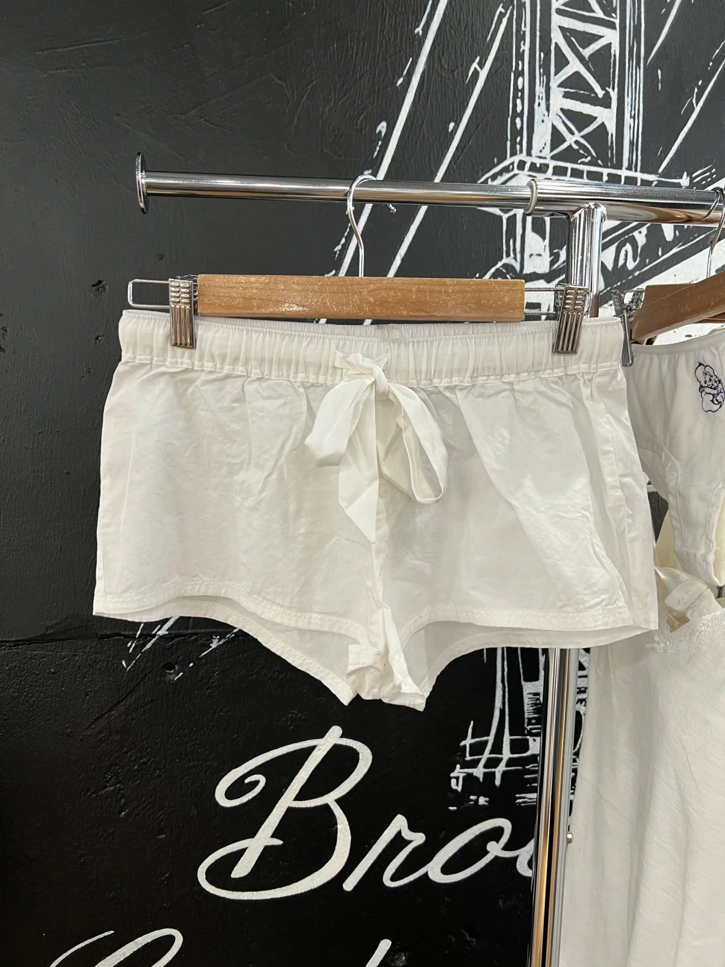 Pantaloncini dritti con coulisse bianchi Bottoni estivi da donna Pantaloni corti in cotone elastico in vita Pantaloncini dolci Intimo per la casa Nuovo Y2k