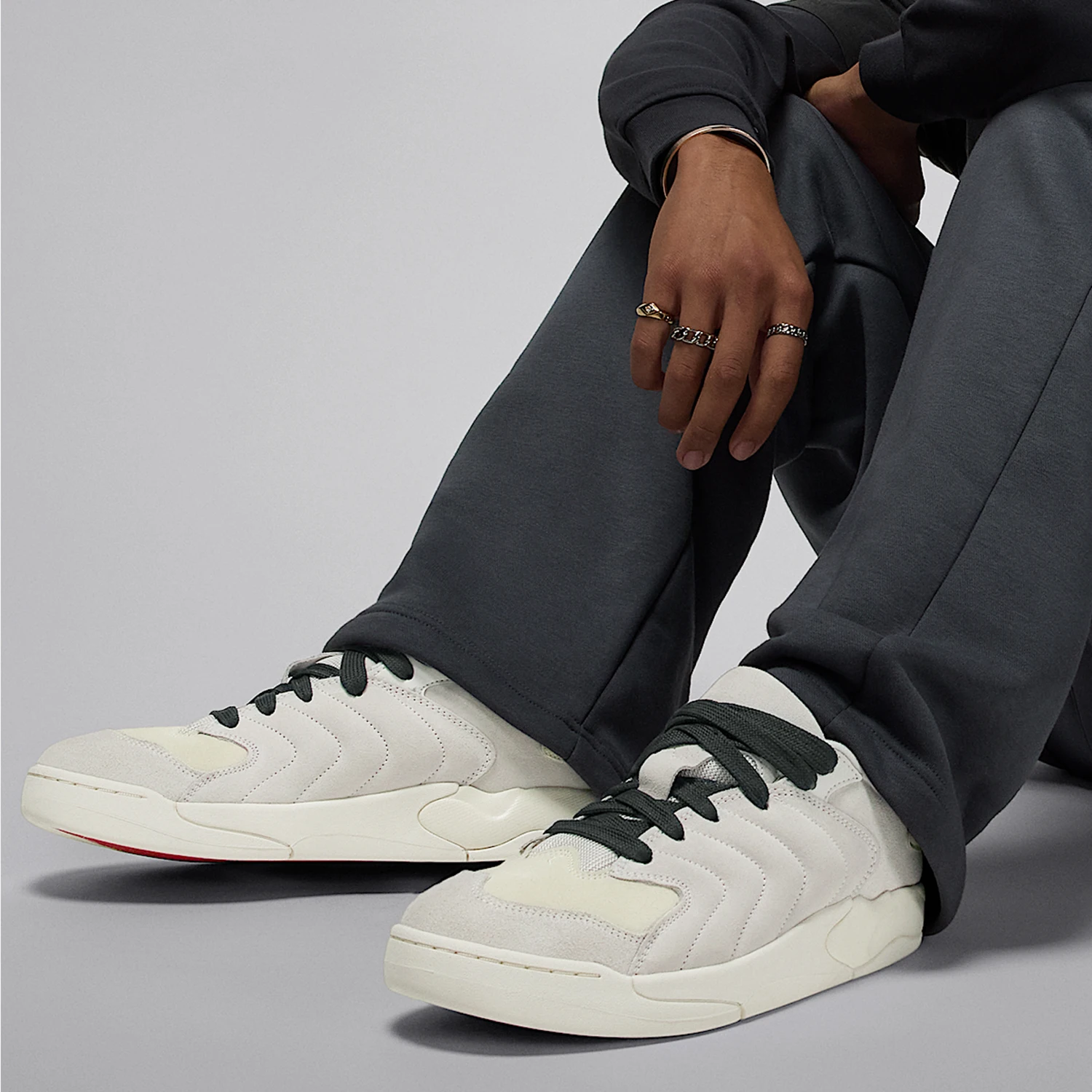

Nike genuine JORDAN men's wear-resistant low cut sports training basketball shoes IB3731-002