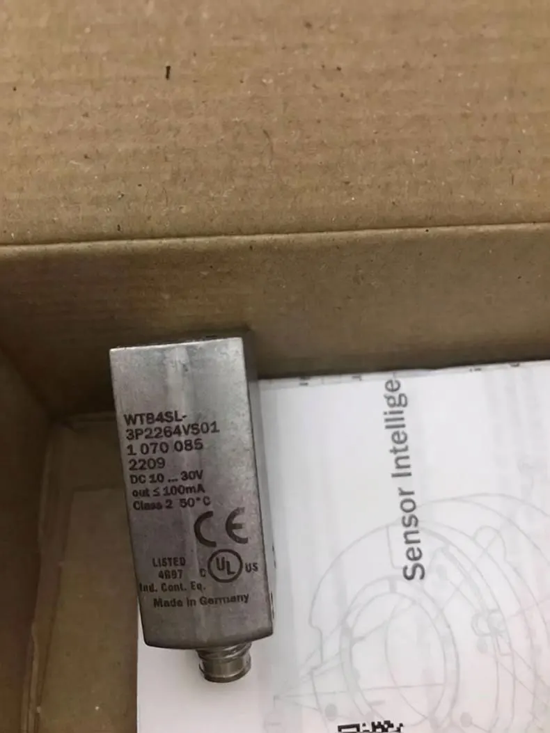 100% New and Original WTB4SL-3P2264VS01 photoelectric switch FedEx /UPS fast delivery Warranty One-year