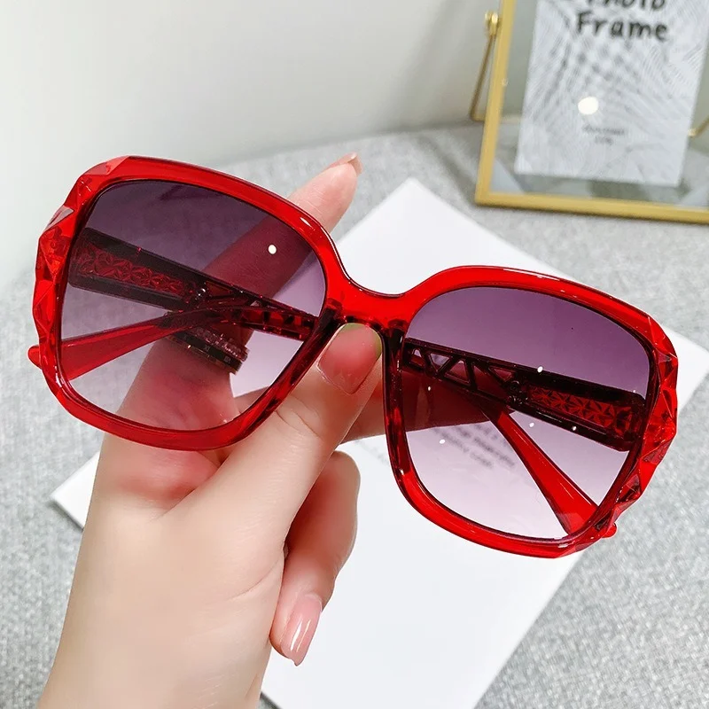 New Fashion Oversized Sunglasses Women Big Frame Vintage Square Glasses UV400 Eyewear Classic Goggles Oculos De Sol