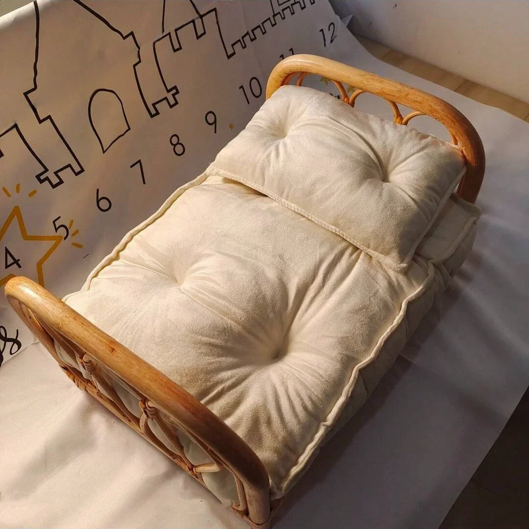 Newborn Full Moon Photo Prop - Rattan Baby Bed & Doll Bed, Functional Photography Furniture for Baby Shoots and Studio Sessions