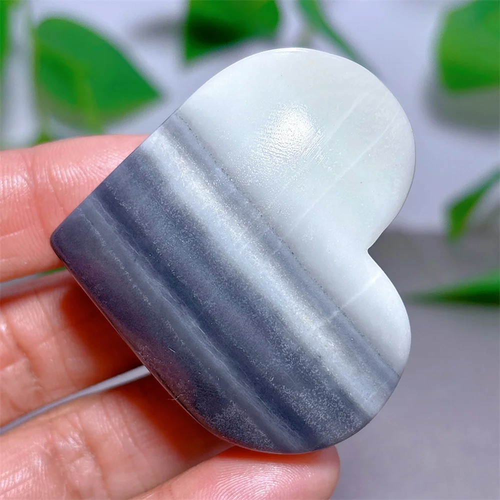 Taiji Stone Palm Heart Crystal Natural Stone Quartz Minerals Home Decoritems Reiki Gifts Energy Healing Lucky Auspicious Love