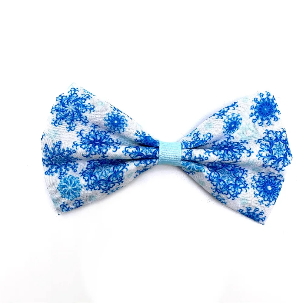 30/50pcs Winter Dog Bow Ties Charms Puppy Accessories Slidable Dog Collar Blue Bows Snowflake Style Pet Supplies Small Dog Bows